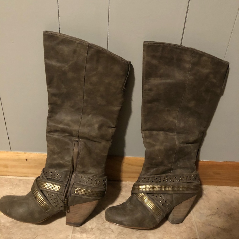 Boots
